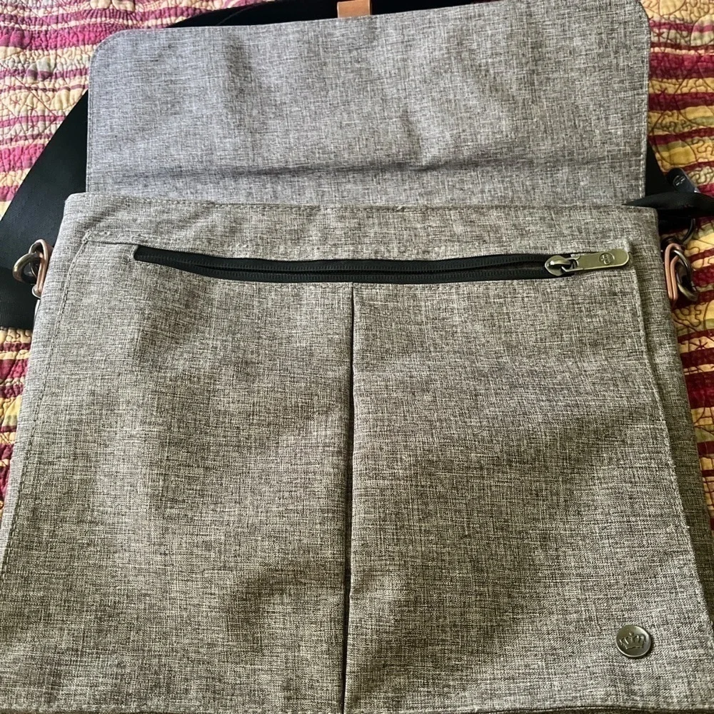 Pkg laptop/ iPad bag